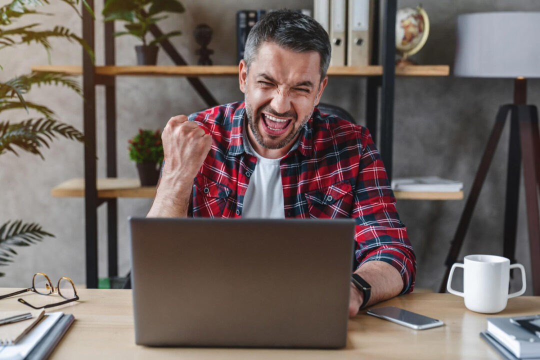 Få verktyg, kunskap och öka dina chanser för att få ett jobb. Navigera framgångsrikt på den svenska arbetsmarknaden med onlineutbildningen Jobbsök för nyanlända. Köp idag!